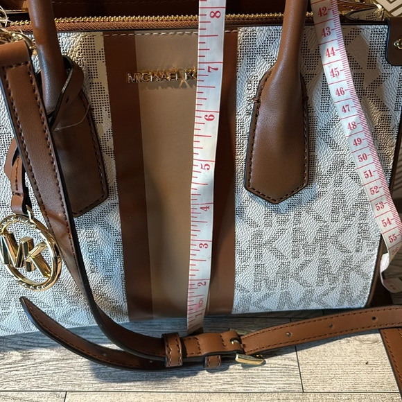 Michael Kors Satchel - Picture 9 of 10